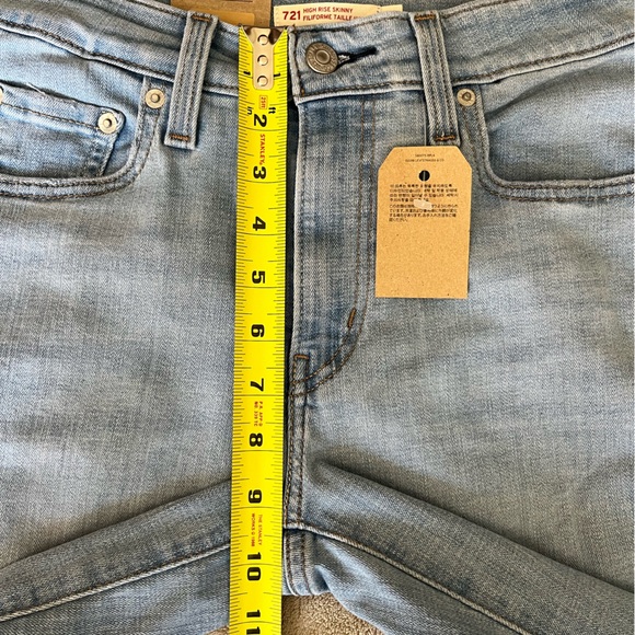 Levi’s 721 High Rise Skinny Jeans - Picture 12 of 13